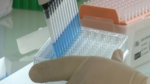 En France, 7.000 nouvelles contaminations ont lieu chaque année et près de 30.000 personnes vivent avec le sida sans le savoir.