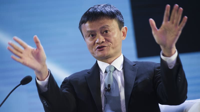 Le PDG du groupe Alibaba a invité son homologue de Facebook à "réparer sa plateforme", lors d'un forum international en Chine.