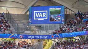 VAR
