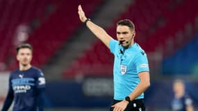 L'arbitre Sandro Scharer, à Leipzig le 7 décembre 2022
