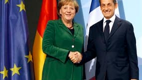 La France et l'Allemagne se sont engagés dimanche à apporter une réponse "durable et globale" à la crise de la zone euro pour le sommet du G20 de Cannes prévu début novembre, qui passera notamment par une recapitalisation des banques européennes. Nicolas