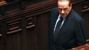 Le président du Conseil italien Silvio Berlusconi a obtenu mardi la confiance de la Chambre des députés sur un ensemble de mesures économiques destinées à soutenir la croissance. La confiance a été votée par 317 voix pour, 293 contre et deux abstentions.