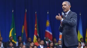 Barack Obama lors d'une réunion avec de jeunes entrepreneurs africains à Washington, en préparation du sommet Etats-Unis Afrique.