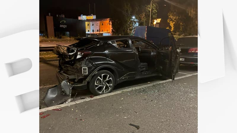 DOCUMENT BFMTV. "Arme de guerre" retrouvée dans un véhicule à Sarcelles: l'image de la voiture utilisée par le suspect après son déminage à l'explosif