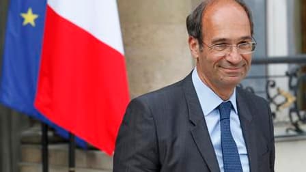 Eric Woerth, à la sortie de l'Elysée. L'affaire Woerth-Bettencourt a refait surface mercredi, jour du conseil des ministres de rentrée, des articles de presse évoquant une deuxième audition du ministre du Travail et l'implication de Nicolas Sarkozy. /Phot
