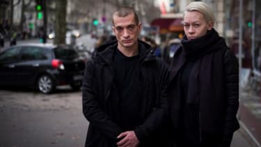 Piotr Pavlenski et sa compagne, Oksana Chaliguina.