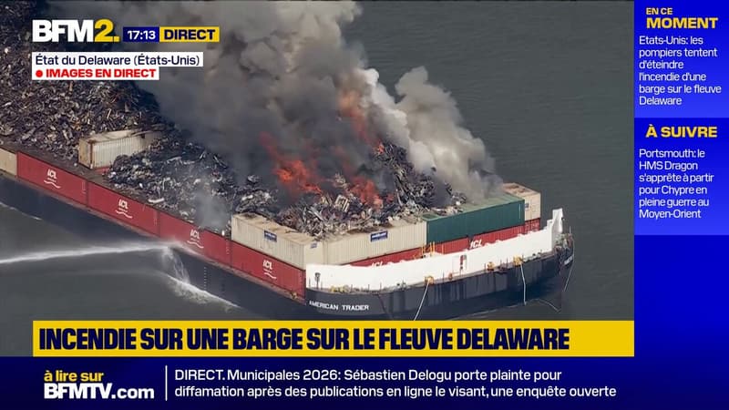 Un incendie se déclare sur un bateau naviguant sur le fleuve Delaware, aux États-Unis