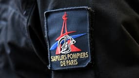 L'insigne des sapeur-pompiers de Paris (illustration). 