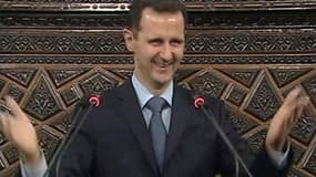 Le président syrien Bachar al Assad, qui doit faire face depuis deux semaines à une vague de contestation sans précédent depuis son arrivée au pouvoir il y a onze ans, a dénoncé mercredi devant le Parlement de Damas une "conspiration" contre son pays. /Im
