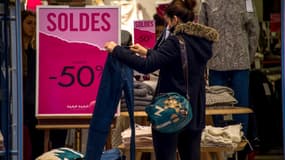 Les professionnels de l'habillement veulent revoir le dispositif des soldes