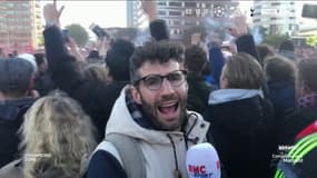 Énorme ambiance autour du stade de l'Ajax avant le coup d'envoi !