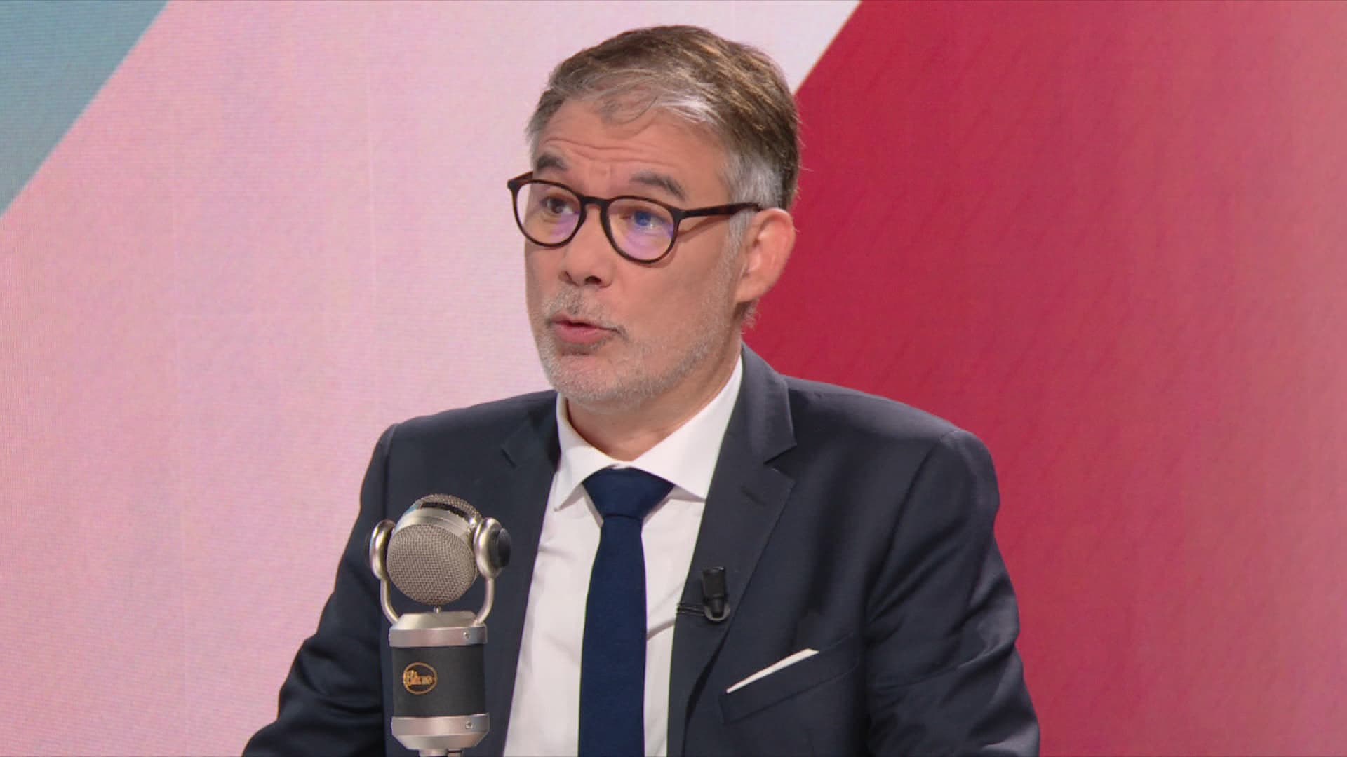 BUDGET DE SÉBASTIEN LECORNU: OLIVIER FAURE ASSURE QUE "SI RIEN NE CHANGE, IL Y AURA UNE CENSURE" DU PS