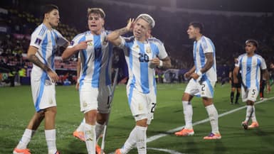 Les Argentins célèbrent leur victoire contre la Colombie (1-0) au Mondial U20, le 15 octobre 2025