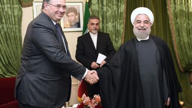 Hassan Rohani (à droite) a rencontré le patron de Total à l'occasion de sa visite officielle en France.