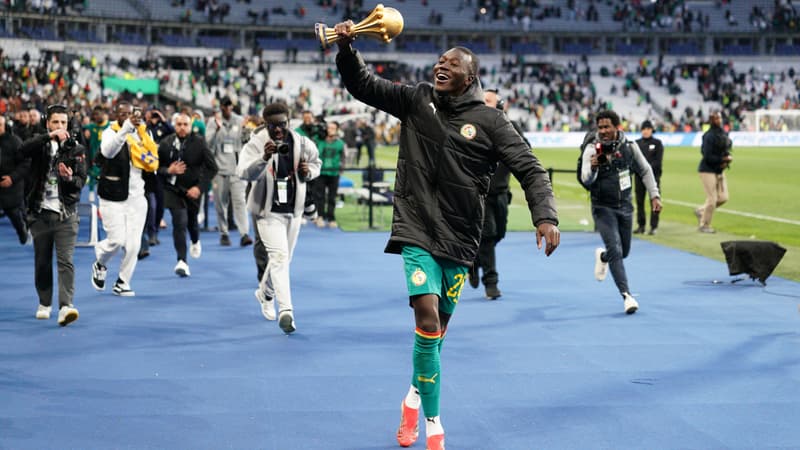 Le Sénégal remercie sa diaspora après le match au Stade de France et les célébrations autour du trophée de la CAN