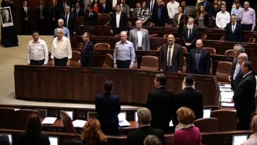 Une minute de silence observée lors d'une session de la Knesset (le Parlement israélien), le 26 octobre 2015.