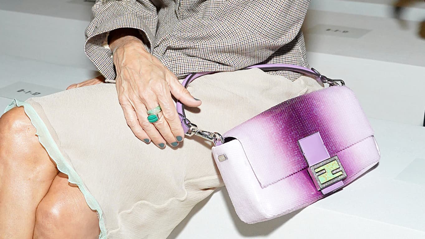 Sarah Jessica Parker lors de l'anniversaire des 25 ans du sac Baguette de Fendi en 2022