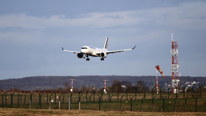 Guerre au Moyen-Orient: la "quasi-totalité" des ressortissants qui le souhaitaient ont pu revenir en France