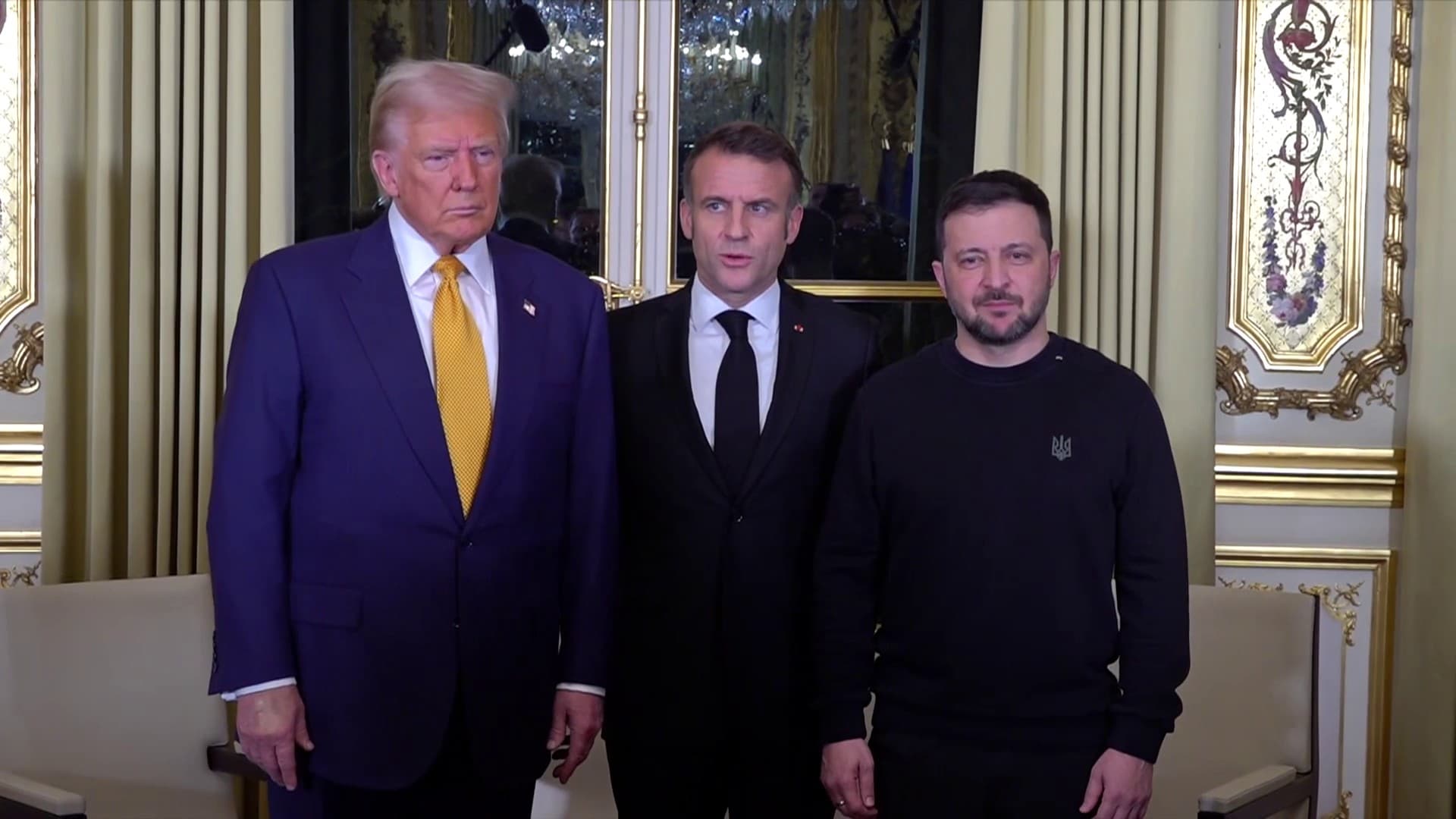 Donald Trump et Volodymyr Zelensky reçus par Emmanuel Macron à l'Élysée, le 7 décembre 2024