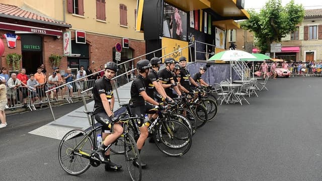 Vitrine internationale pour les villes qu'il traverse, le Tour de France assure une exposition médiatique inestimable aux villes étapes.