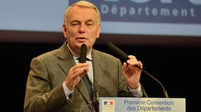 Jean-Marc Ayrault est intervenu au congrès des départements, à Lille. Un congrès boycotté par la droite.