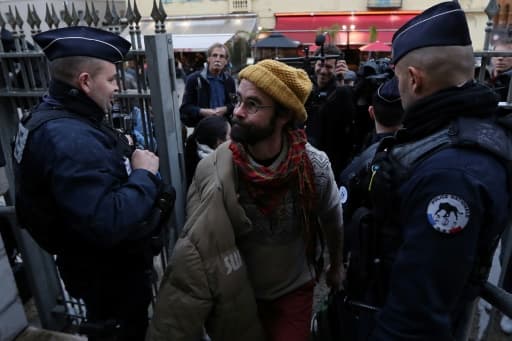 L'agriculteur français Cédric Herrou arrive au tribunal de Nice, le 10 février 2017 L'agriculteur français Cédric Herrou arrive au tribunal de Nice, le 10 février 2017