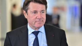 Le maire (LR) de Nice Christian Estrosi arrivant au siège de son parti à Paris pour une réunion, le 9 mai 2017
