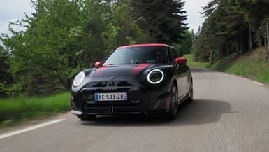 La Mini Cooper en version JCW Electric.