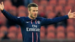 David Beckham souhaiterait prolonger son aventure au PSG, mais la fiscalité française pourrait le freiner.