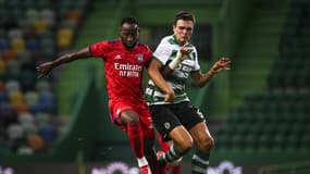 Moussa Dembélé au duel