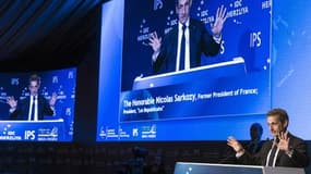 Nicolas Sarkozy, ancien président français, s'exprime lors de la 15e conférence stratégique de Herzliya, au nord de Tel Aviv, le 8 juin 2015