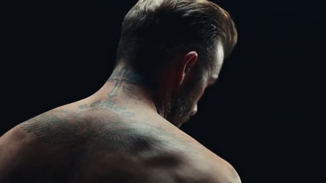 David Beckham a prêté ses tatouages à un clip de l'UNICEF pour dénoncer la violence contre les enfants.