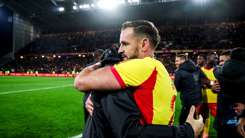 "Il va participer aux sÃ©ances": le nouveau rÃ´le de Jonathan Gradit auprÃ¨s du staff lensois...