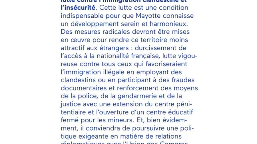 Un extrait du tract édité par Emmanuel Macron à destination des Mahorais, lors de la campagne présidentielle de 2022. Un extrait du tract édité par Emmanuel Macron à destination des Mahorais, lors de la campagne présidentielle de 2022.