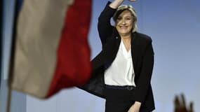 Marine Le Pen en meeting à Bordeaux. 