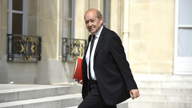 Le Ministre de la Défense, Jean-Yves Le Drian.