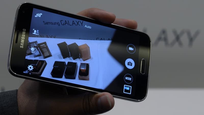Le Samsung Galaxy S5 fait partie des smartphones concernés.