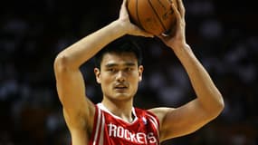 Yao Ming a annoncé sa retraite après huit ans passés en NBA