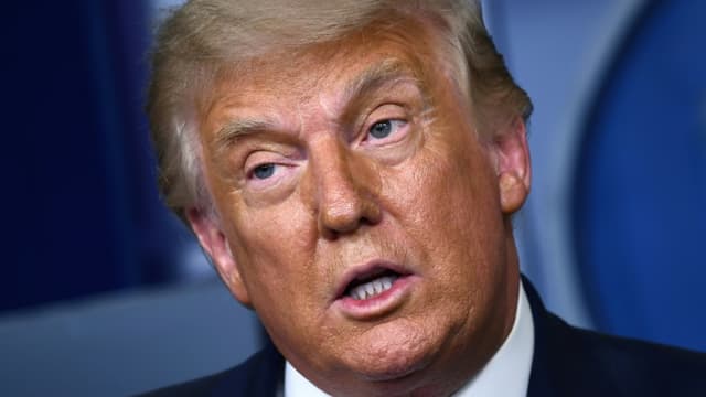 Donald Trump, alors président américain, parle à la presse à la Maison Blanche, à Washington, le 19 août 2020.