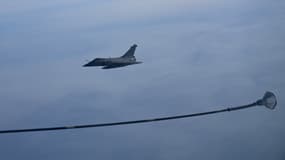 Des chasseurs Rafale de l'armée de l'air française patrouillent l'espace aérien de nuit au-dessus de la Pologne, le 4 mars 2022, dans le cadre du système de surveillance de l'OTAN. Photo d'illustration