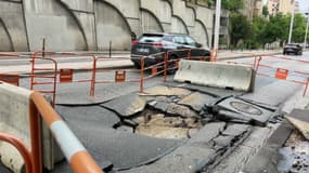 À cause des intempéries survenues ce week-end, la partie haute de la Montée de la Boucle, côté Lyon, s’est effondrée dans la soirée du dimanche 4 mai