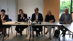 Gérald Darmanin à Bousbecque pour l'annonce de sa candidature avec Claudine Hue (2e en partant de la droite)