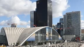 L'Île-de-France, responsable de près d'un recrutement sur deux (soit au moins 129.000), occupe la première position du tableau. 