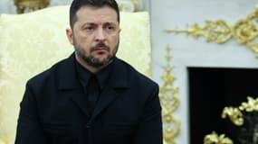 Le président ukrainien Volodymyr Zelensky et Donald Trump, dans le Bureau ovale de la Maison Blanche, le 18 août 2025