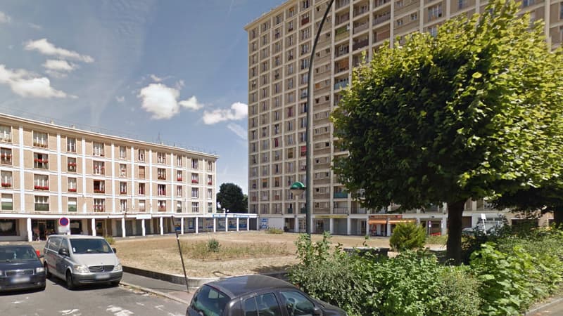 Le 28 boulevard Stalingrad, à Malakoff, où les résidents squattent leur propre hall d'entrée pour déloger les dealers. 