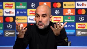 Pep Guardiola lors d'une conférence de presse avec Manchester City, le 4 avril 2022