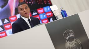 Kylian Mbappé en conférence de presse avec le Real Madrid, à Madrid le 16 juillet 2024