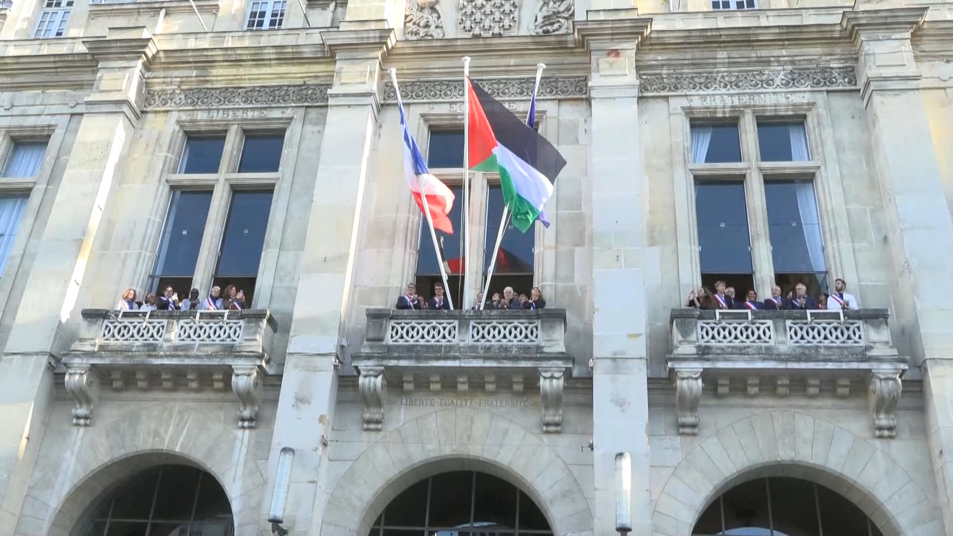 RECONNAISSANCE DE LA PALESTINE PAR LA FRANCE: 21 COMMUNES ONT DÉJÀ HISSÉ LE DRAPEAU PALESTINIEN CE LUNDI