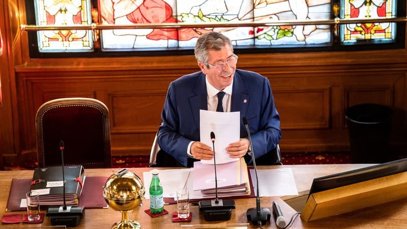 Patrick Balkany lors du conseil municipal de Lavallois ce mardi.