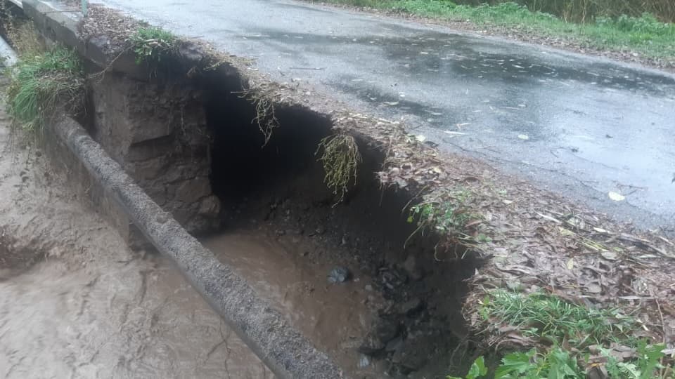 Les accès au pont des Héritières sur la RD 123 ont été endommagés par les intempéries. Les accès au pont des Héritières sur la RD 123 ont été endommagés par les intempéries.